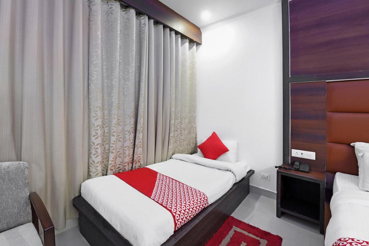 Oyo 23533 Mount View Kulu Exterior foto