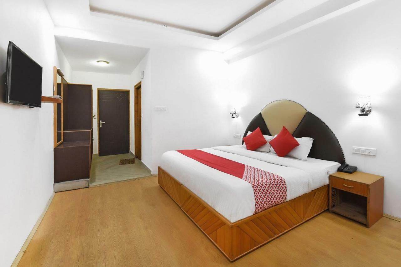 Oyo 23533 Mount View Kulu Exterior foto